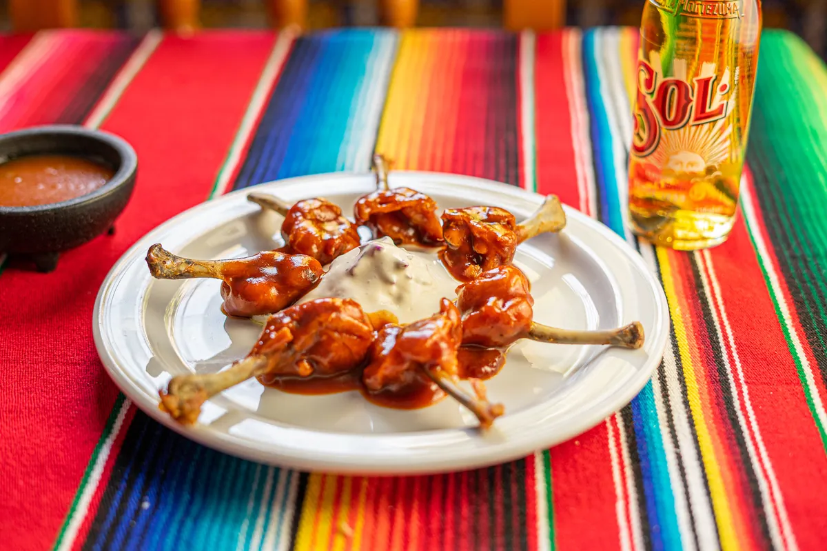 Alitas de pollo con salsa barbacoa